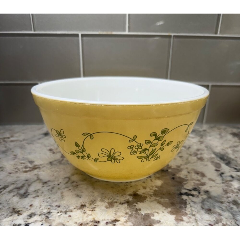Vintage Pyrex Shenandoah Mixing Bowl #402 Round 1.5 Qt Floral Replacement USA